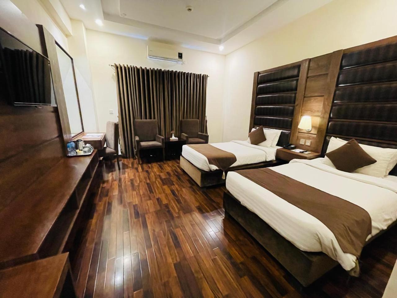 Legend Hotel Исламабад Екстериор снимка